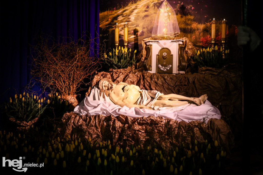 Wielki Piątek w mieleckich świątyniach