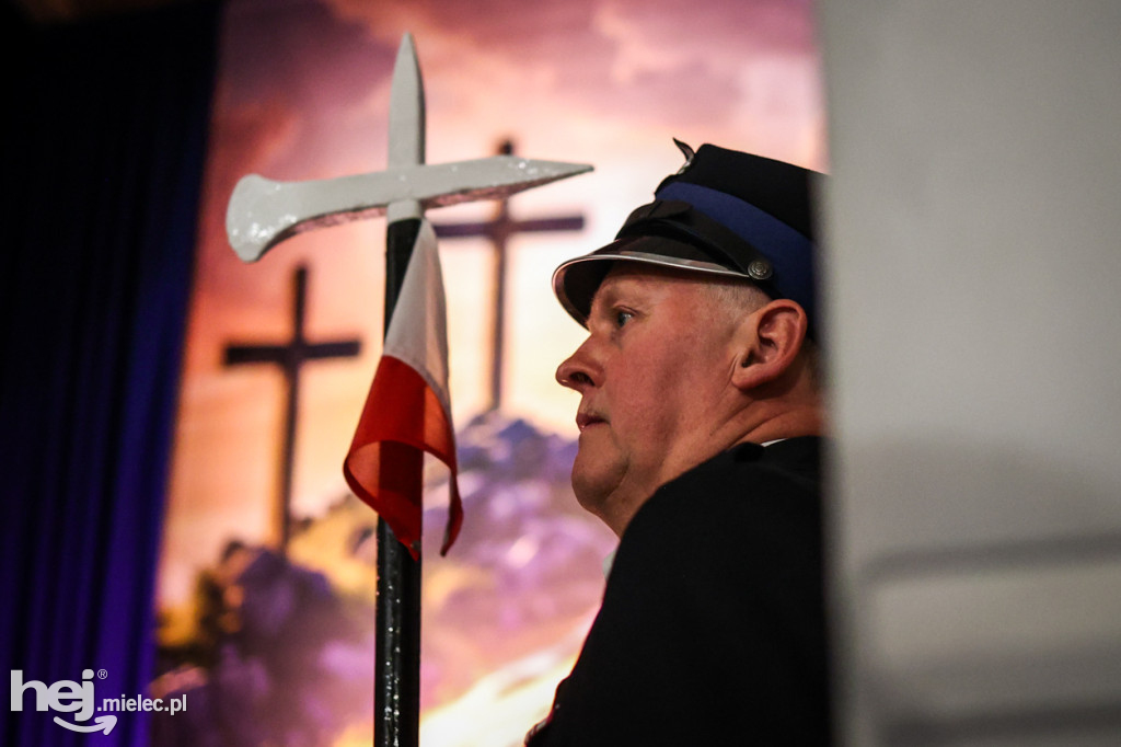 Wielki Piątek w mieleckich świątyniach