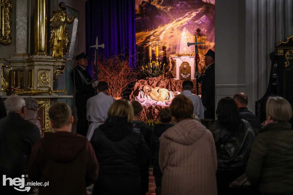 Wielki Piątek w mieleckich świątyniach