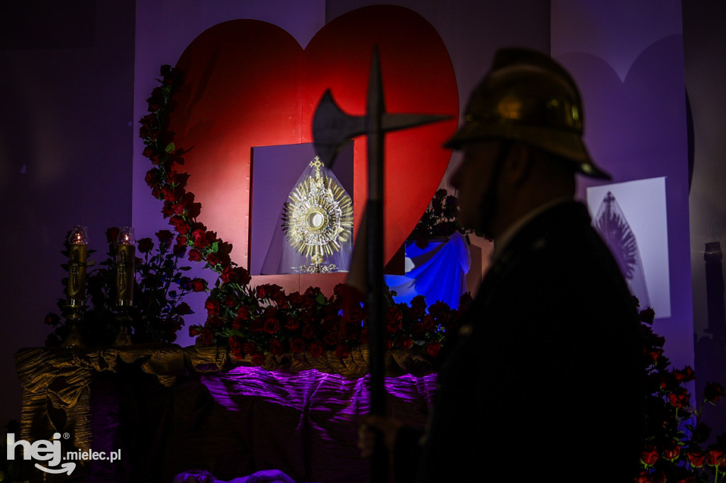 Wielki Piątek w mieleckich świątyniach