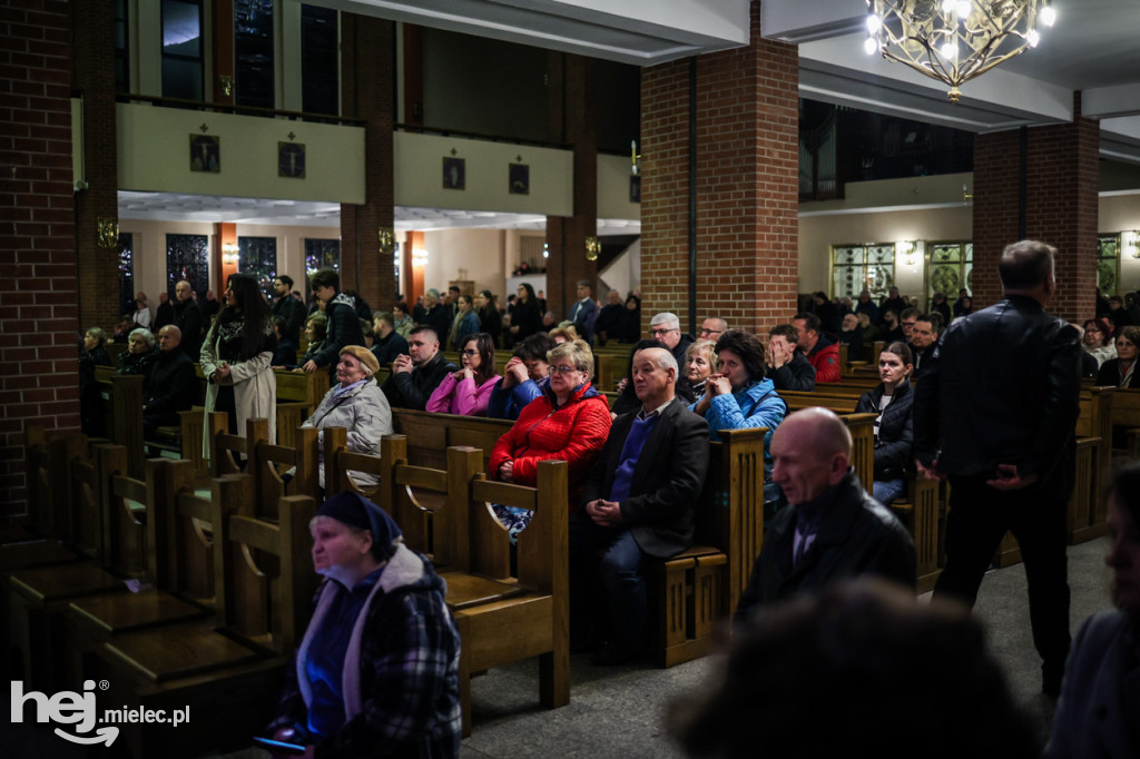 Wielki Piątek w mieleckich świątyniach