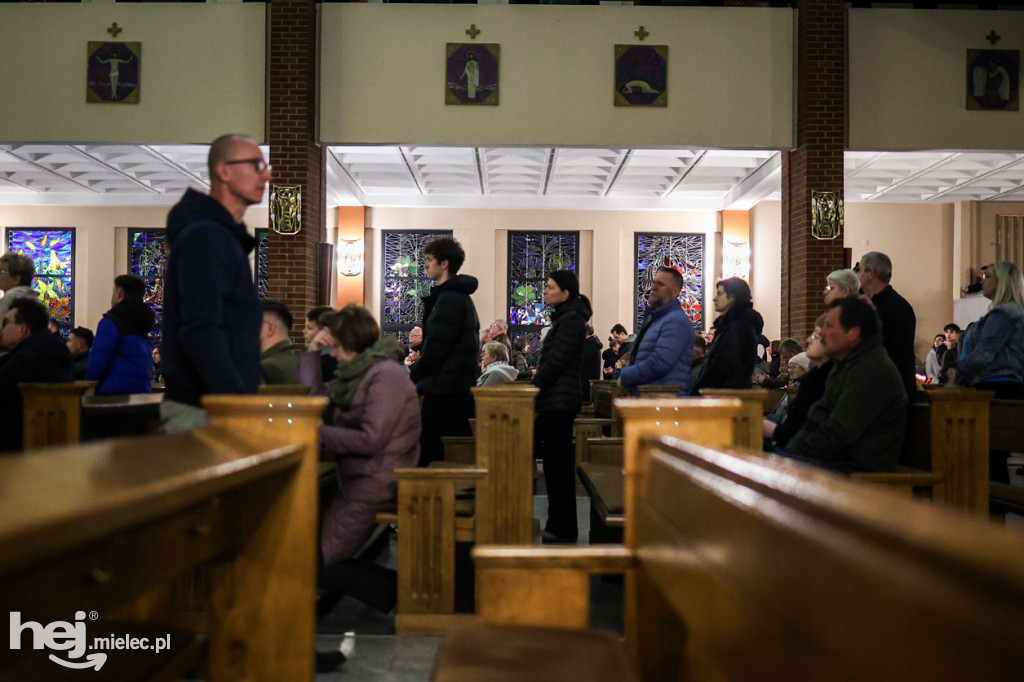 Wielki Piątek w mieleckich świątyniach