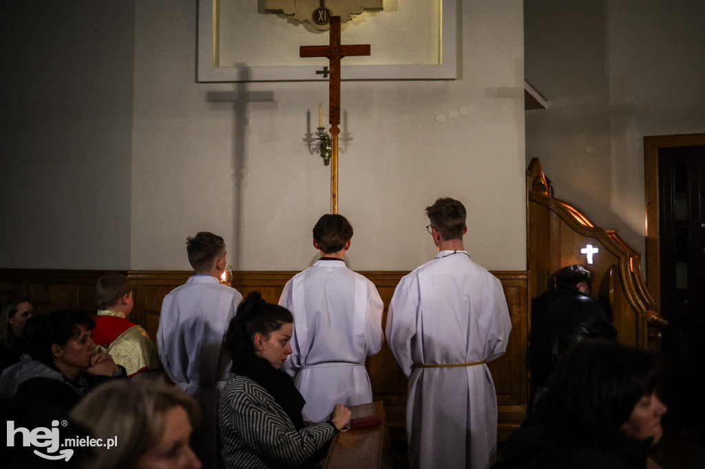 Wielki Piątek w mieleckich świątyniach