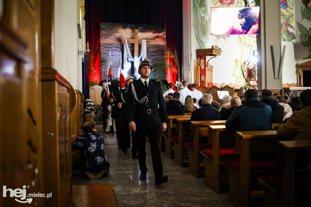 Wielki Piątek w mieleckich świątyniach