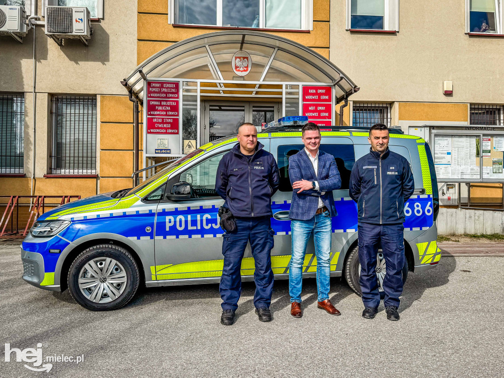 Nowy radiowóz dla policjantów z Wadowic