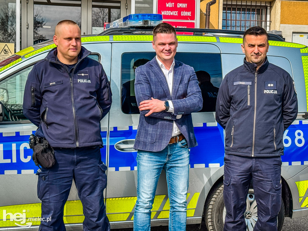 Nowy radiowóz dla policjantów z Wadowic