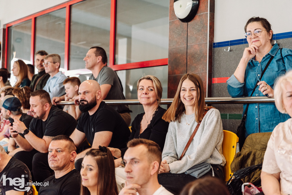 Wiosenne zmagania na Pływalni Smoczka