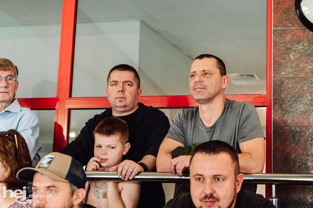 Wiosenne zmagania na Pływalni Smoczka