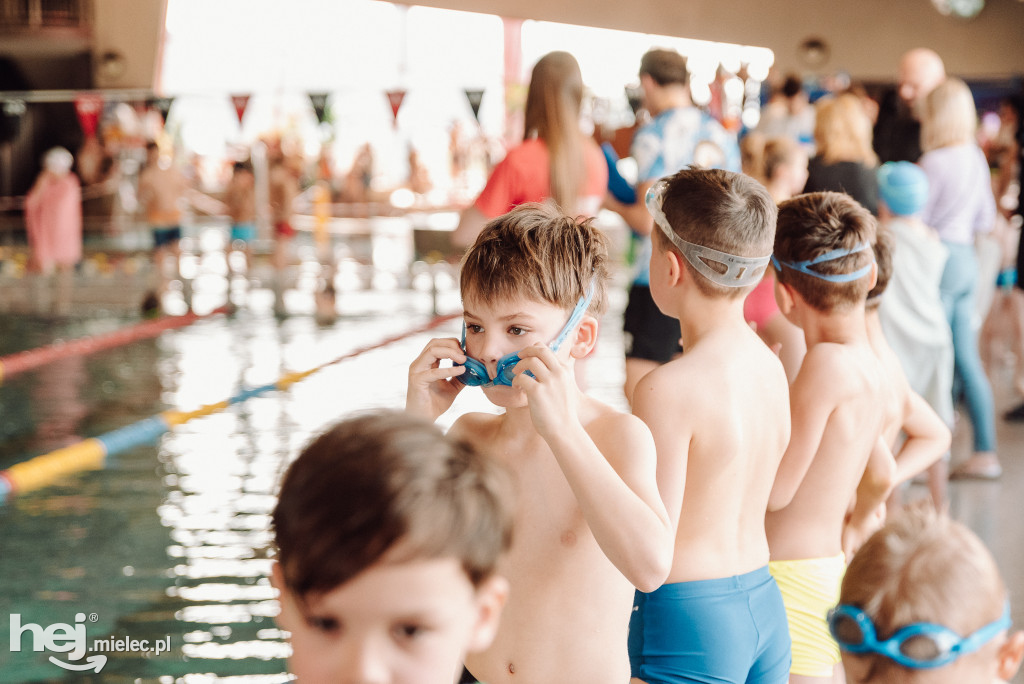 Wiosenne zmagania na Pływalni Smoczka