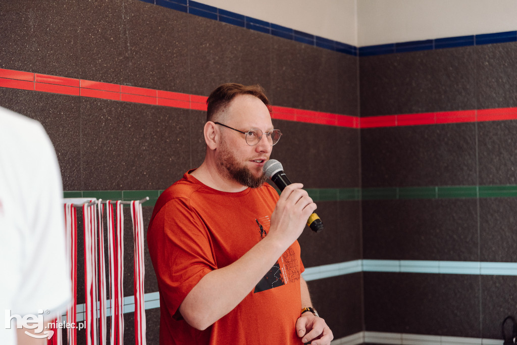 Wiosenne zmagania na Pływalni Smoczka