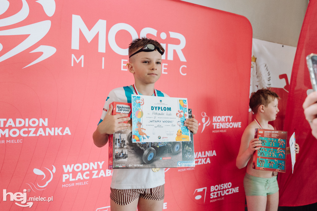 Wiosenne zmagania na Pływalni Smoczka