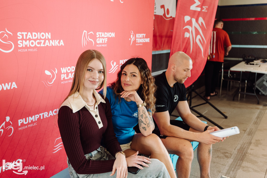 Wiosenne zmagania na Pływalni Smoczka