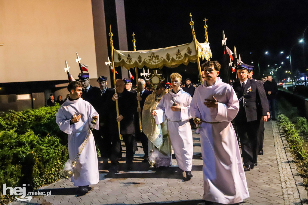 Wigilia Paschalna w parafii Ducha Świętego w Mielcu