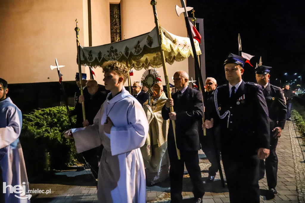 Wigilia Paschalna w parafii Ducha Świętego w Mielcu