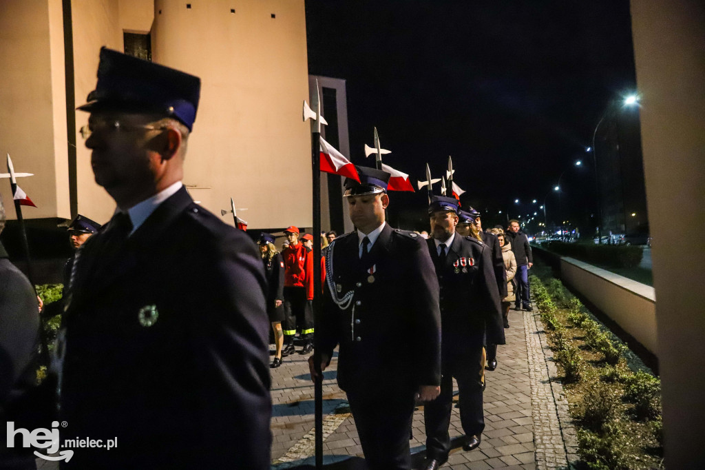 Wigilia Paschalna w parafii Ducha Świętego w Mielcu