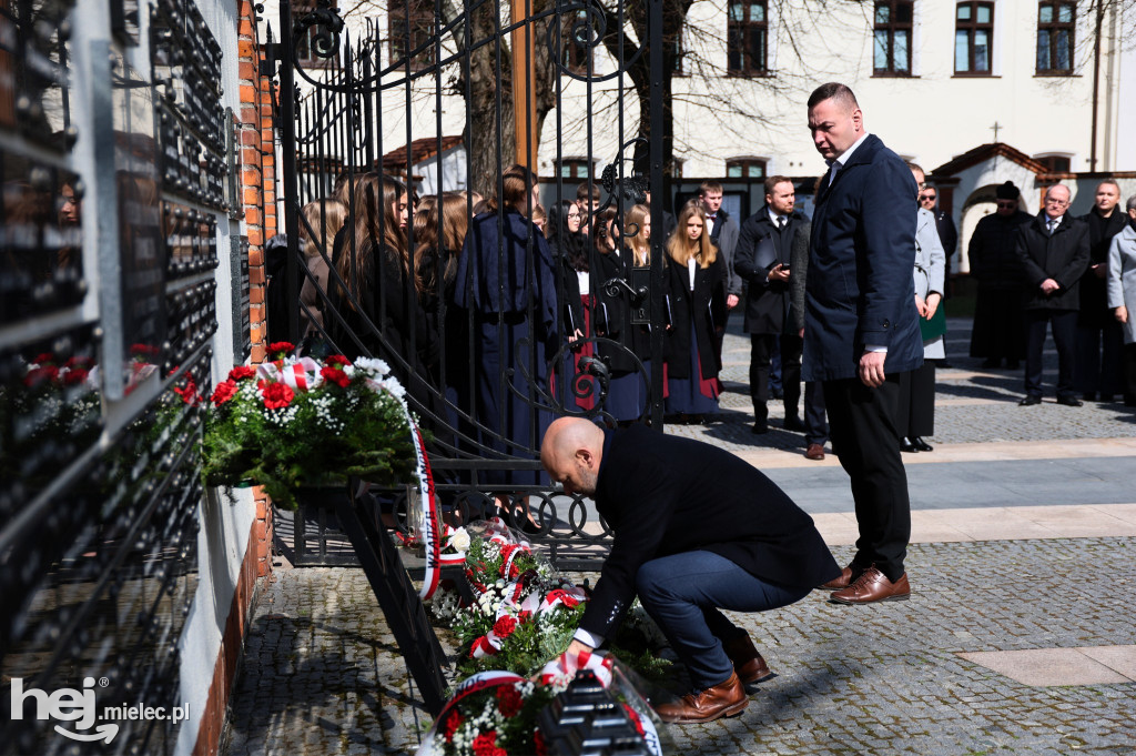 Mielec uczcił 16. rocznicę katastrofy smoleńskiej