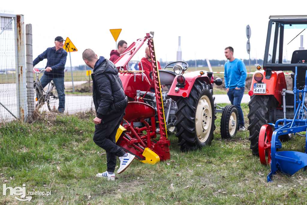 Classic Cars Mielec Spot