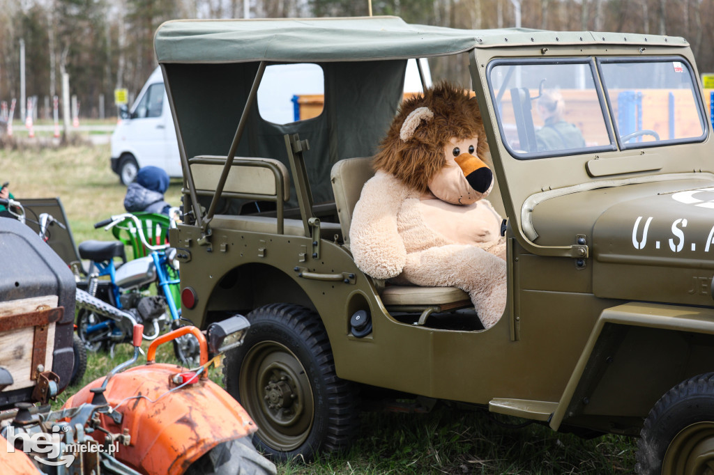 Classic Cars Mielec Spot