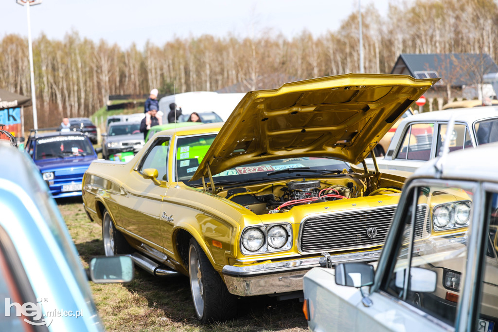 Classic Cars Mielec Spot