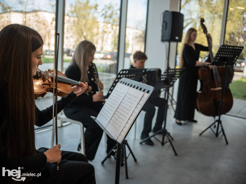 Wernisaż wystawy „CHROMOSATURATION”