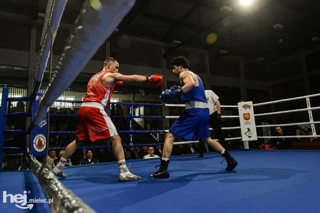 Jakub Pałka zwycięża w meczu Polska – Kanada