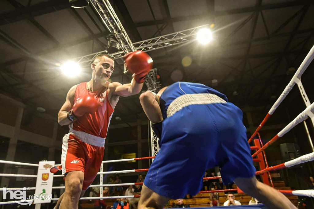 Jakub Pałka zwycięża w meczu Polska – Kanada