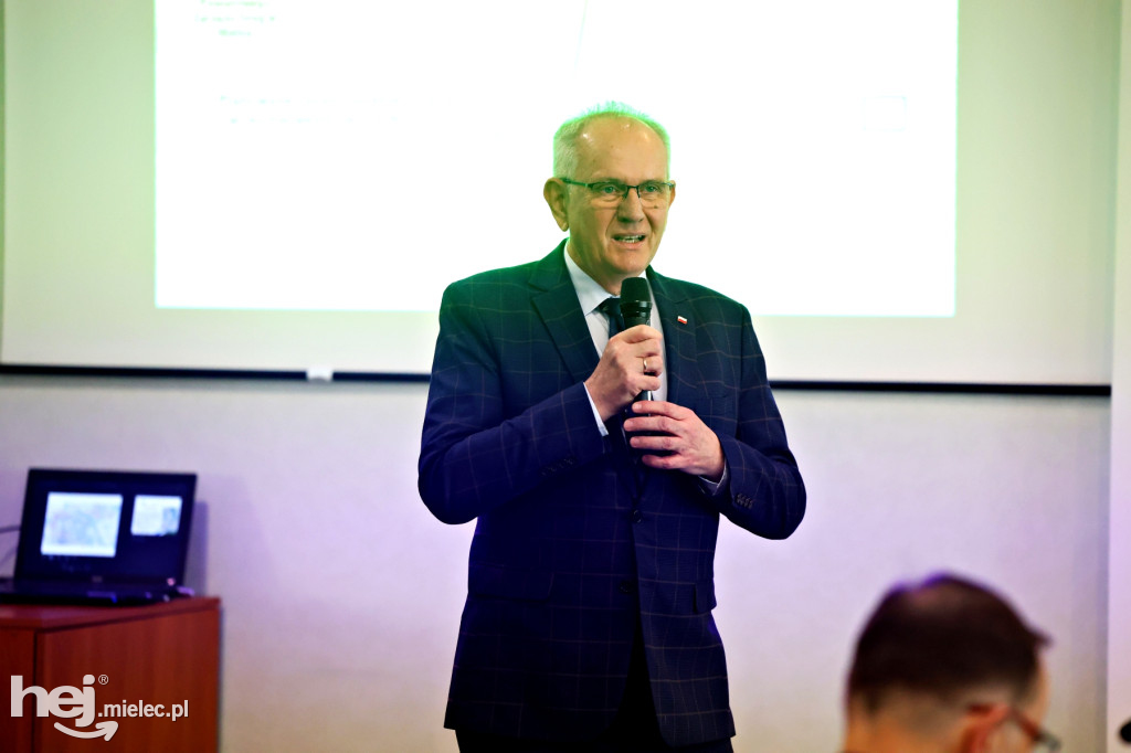 Nowa trasa drogi wojewódzkiej nr 985 z Mielca do Dębicy