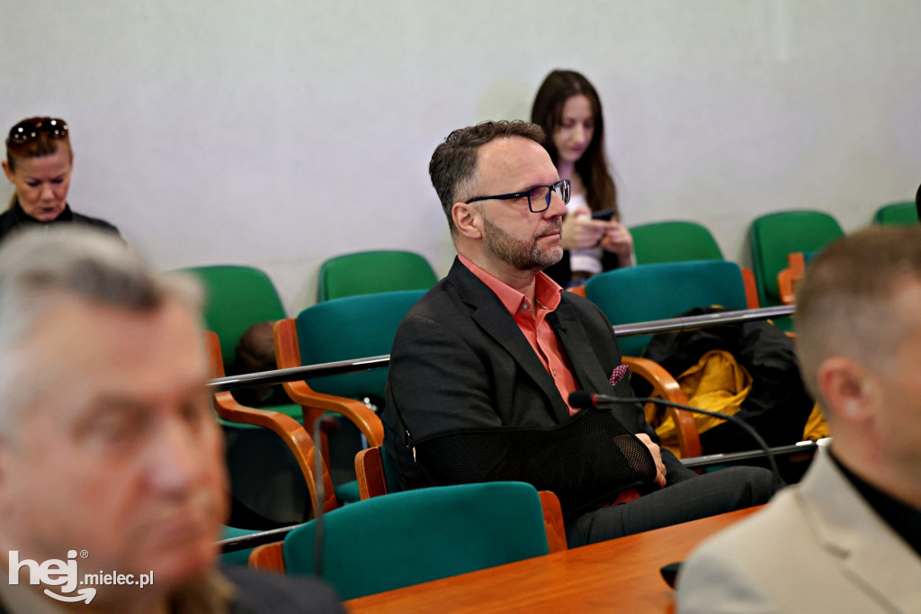 Nowa trasa drogi wojewódzkiej nr 985 z Mielca do Dębicy