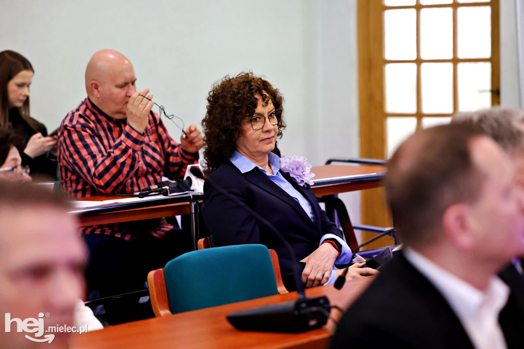 Nowa trasa drogi wojewódzkiej nr 985 z Mielca do Dębicy