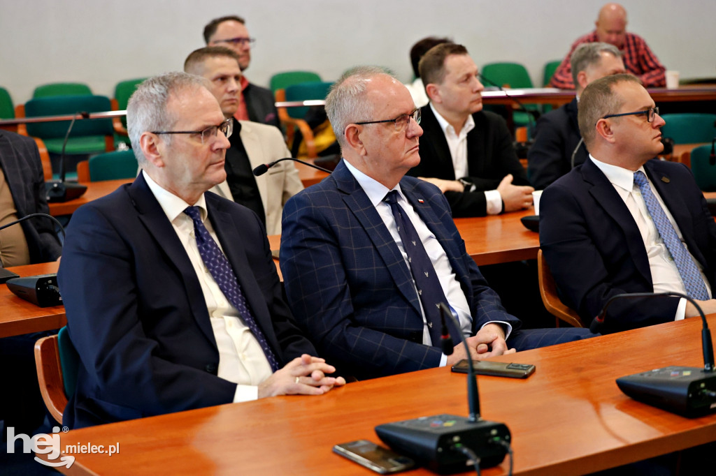 Nowa trasa drogi wojewódzkiej nr 985 z Mielca do Dębicy