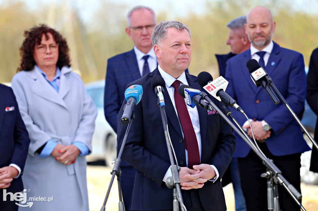 Teren budowy tzw. obwodnicy lotniskowej