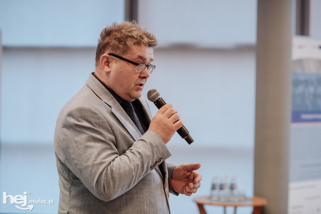 Wsparcie przedsiębiorstw. Ministerstwo w MARR