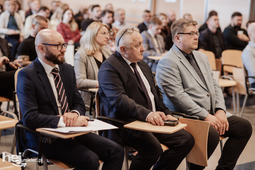 Wsparcie przedsiębiorstw. Ministerstwo w MARR