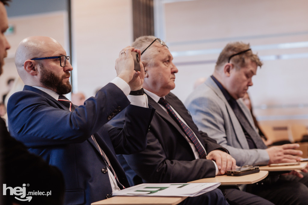 Wsparcie przedsiębiorstw. Ministerstwo w MARR