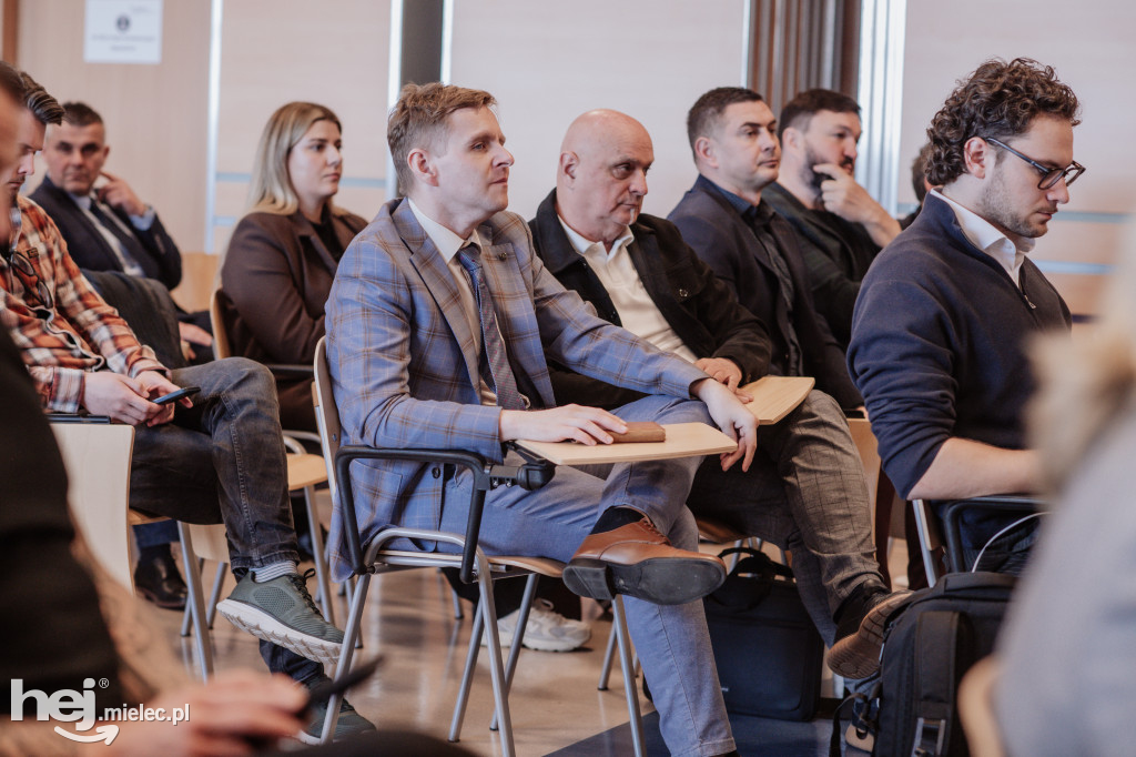 Wsparcie przedsiębiorstw. Ministerstwo w MARR