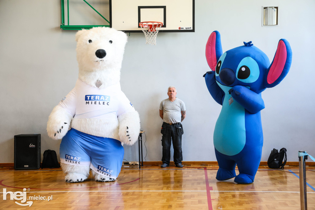 Mielecka „Szóstka” w niebieskich barwach