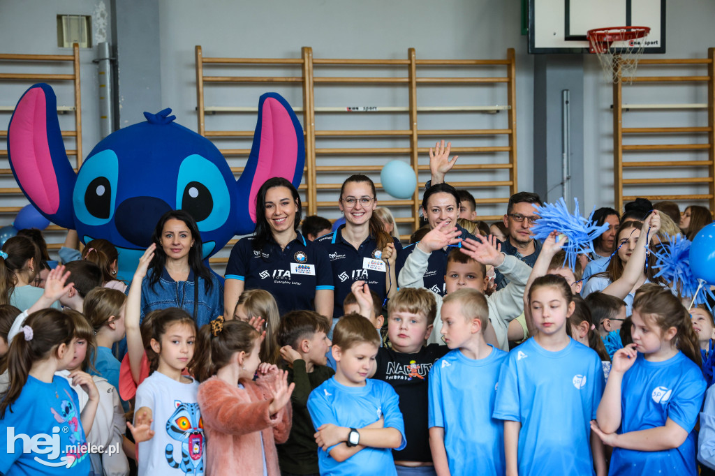 Mielecka „Szóstka” w niebieskich barwach