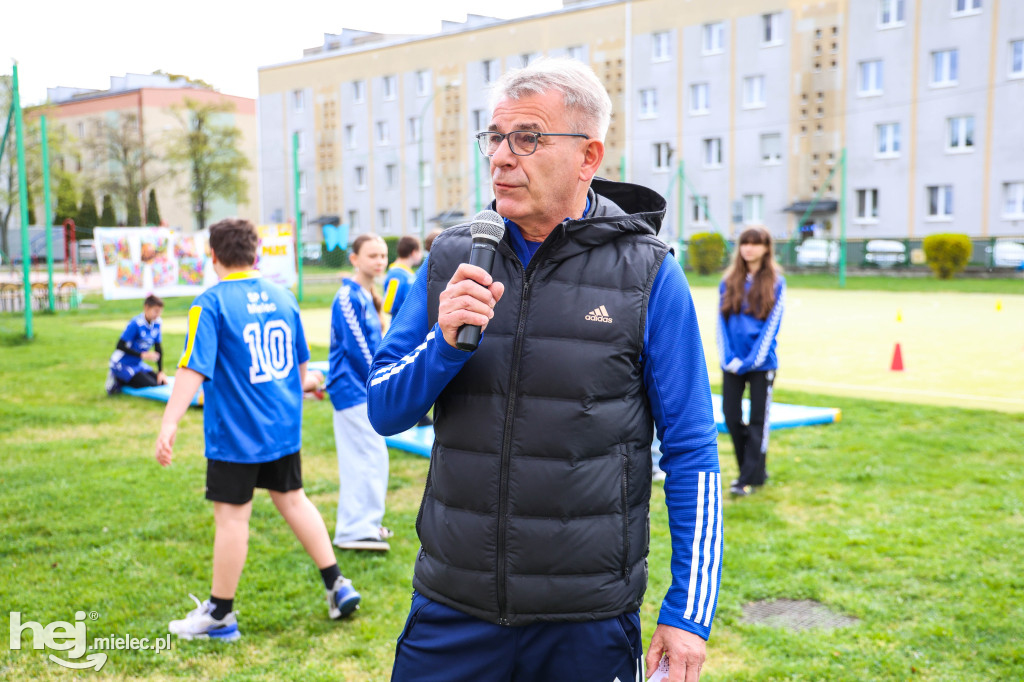 Mielecka „Szóstka” w niebieskich barwach