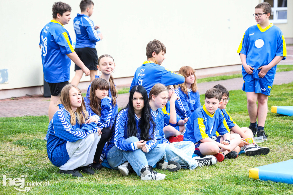 Mielecka „Szóstka” w niebieskich barwach