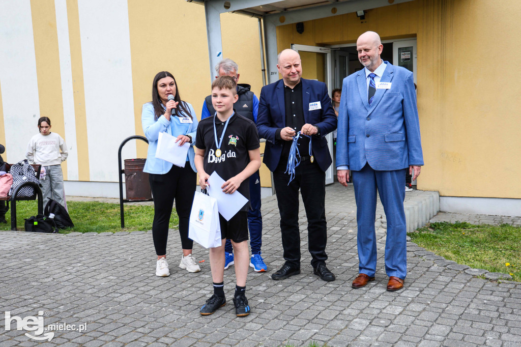 Mielecka „Szóstka” w niebieskich barwach