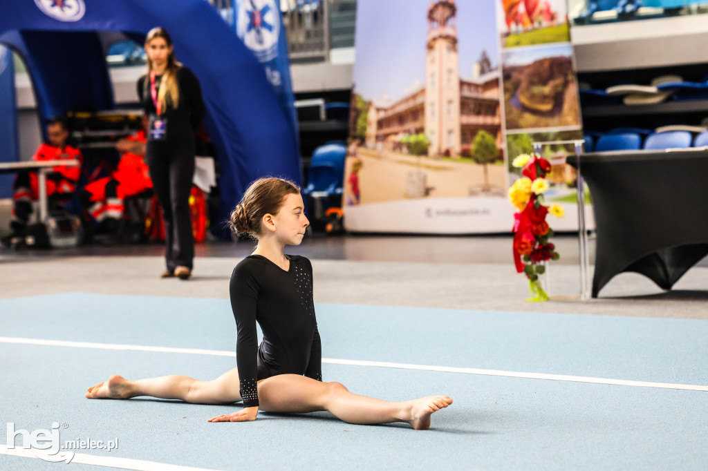 III Ogólnopolski Turniej Akrobatyki Sportowej w Mielcu [DZIEŃ 1]