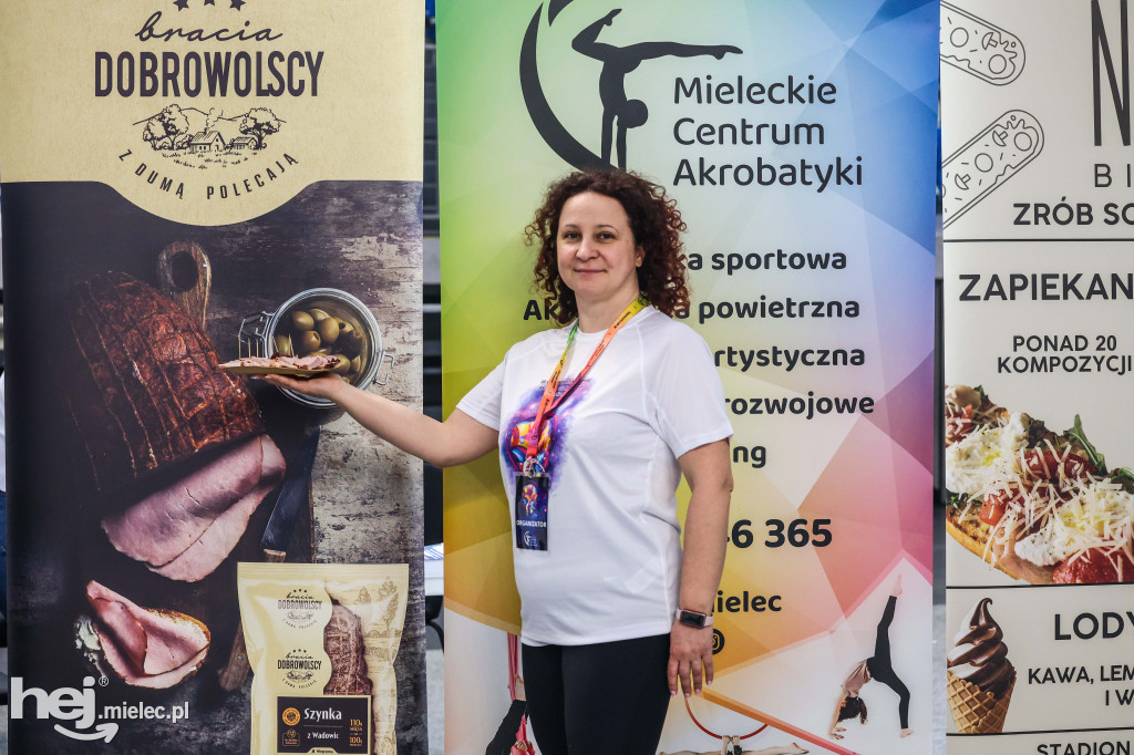 III Ogólnopolski Turniej Akrobatyki Sportowej w Mielcu [DZIEŃ 1]