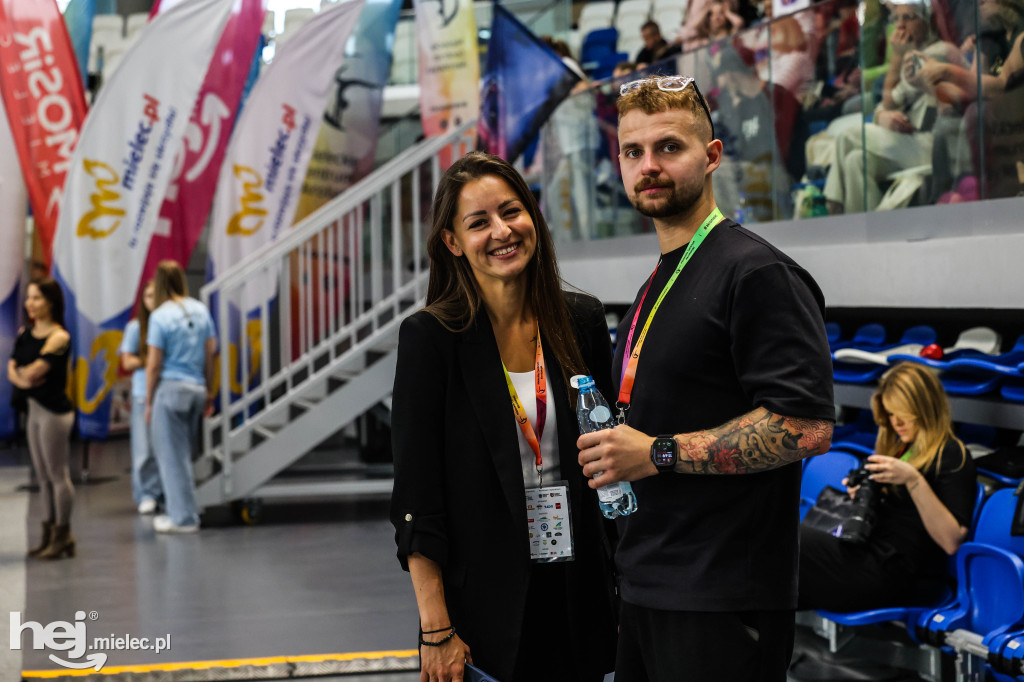 III Ogólnopolski Turniej Akrobatyki Sportowej w Mielcu [DZIEŃ 1]