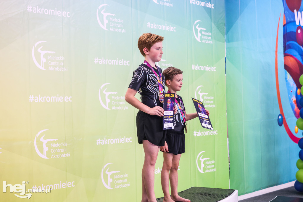 III Ogólnopolski Turniej Akrobatyki Sportowej w Mielcu [DZIEŃ 1]