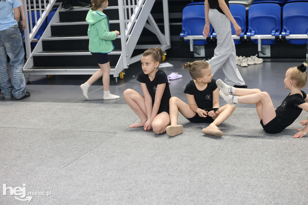 III Ogólnopolski Turniej Akrobatyki Sportowej w Mielcu [DZIEŃ 2]