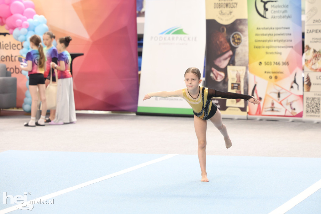 III Ogólnopolski Turniej Akrobatyki Sportowej w Mielcu [DZIEŃ 2]