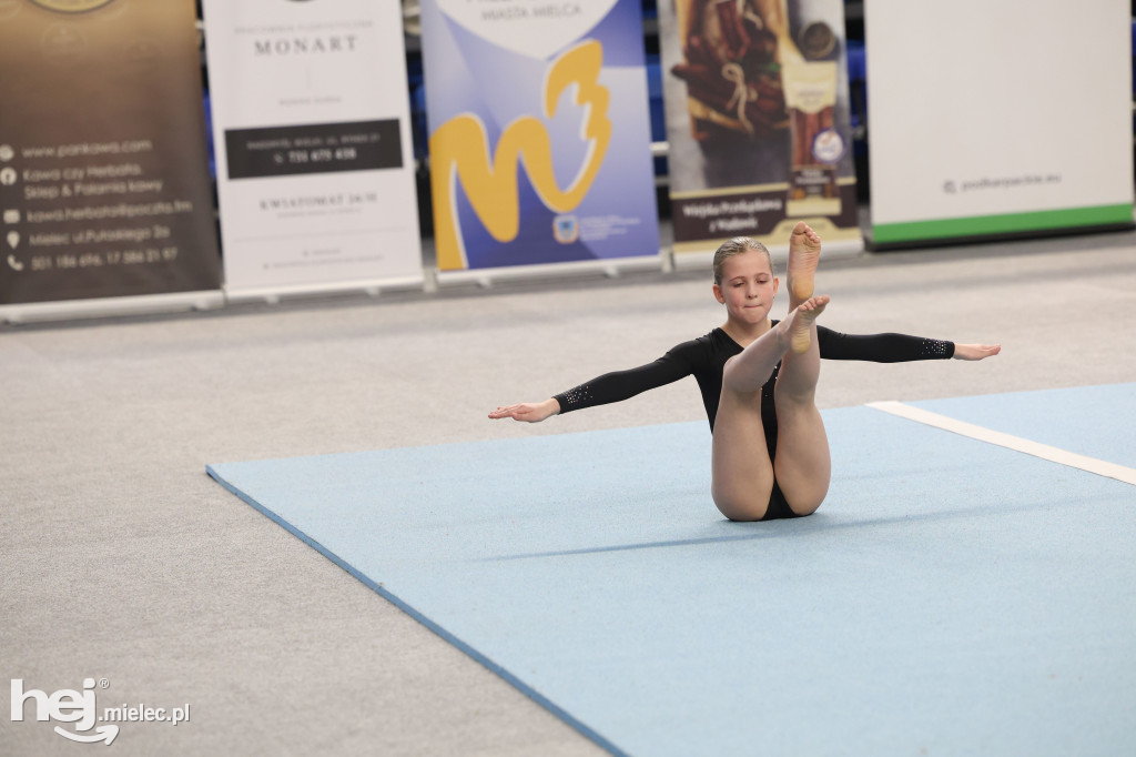 III Ogólnopolski Turniej Akrobatyki Sportowej w Mielcu [DZIEŃ 2]