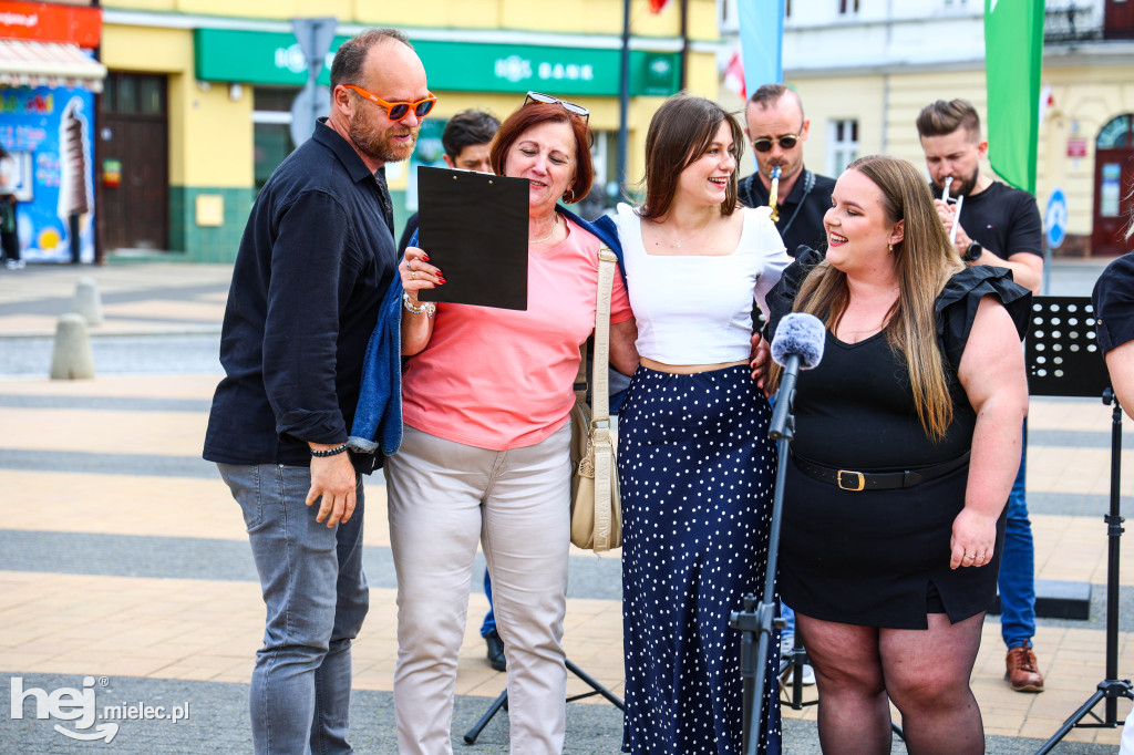 Mini koncert na mieleckim Rynku