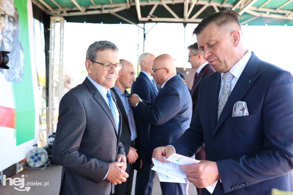 Święto Ludowe i odsłonięcie popiersia W.Witosa