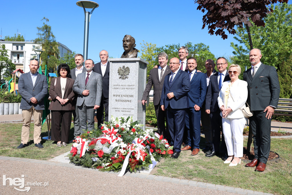 Święto Ludowe i odsłonięcie popiersia W.Witosa